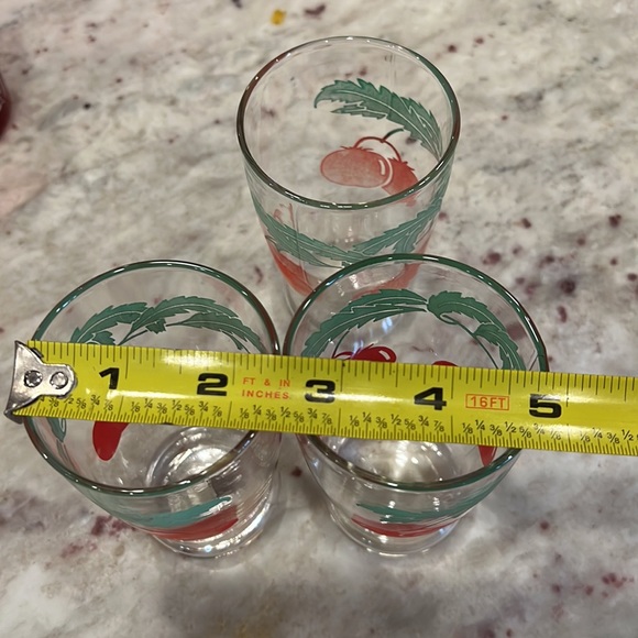 Vintage cherry juice glasses 3 - Picture 6 of 6